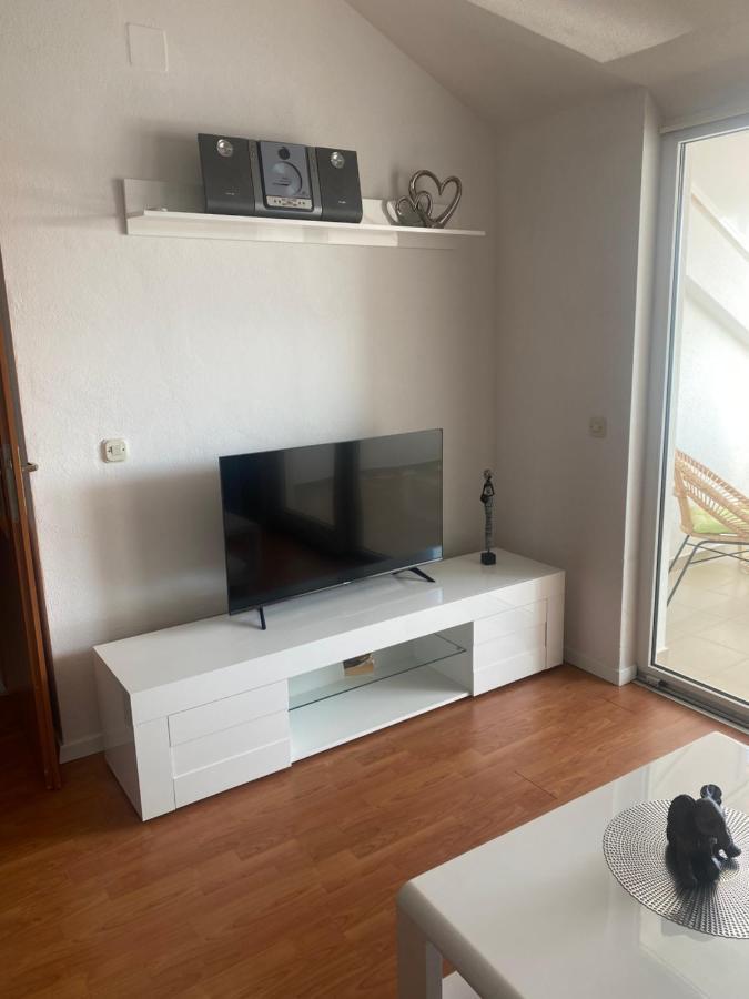 Top Floor Apartment With Sea View Kaštela Kültér fotó