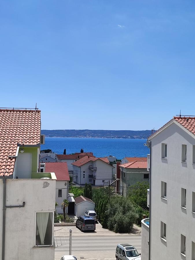 Top Floor Apartment With Sea View Kaštela Kültér fotó
